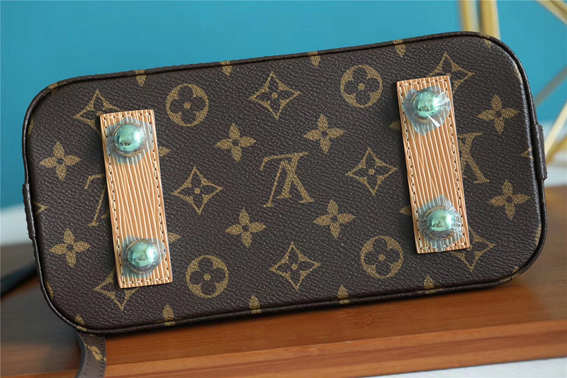 I W Fashion Lu-Vi bags - 8249