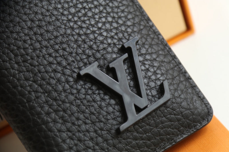 I W Fashion Lu-Vi bags - 17597