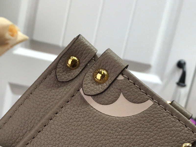 I W Fashion Lu-Vi bags - 17630