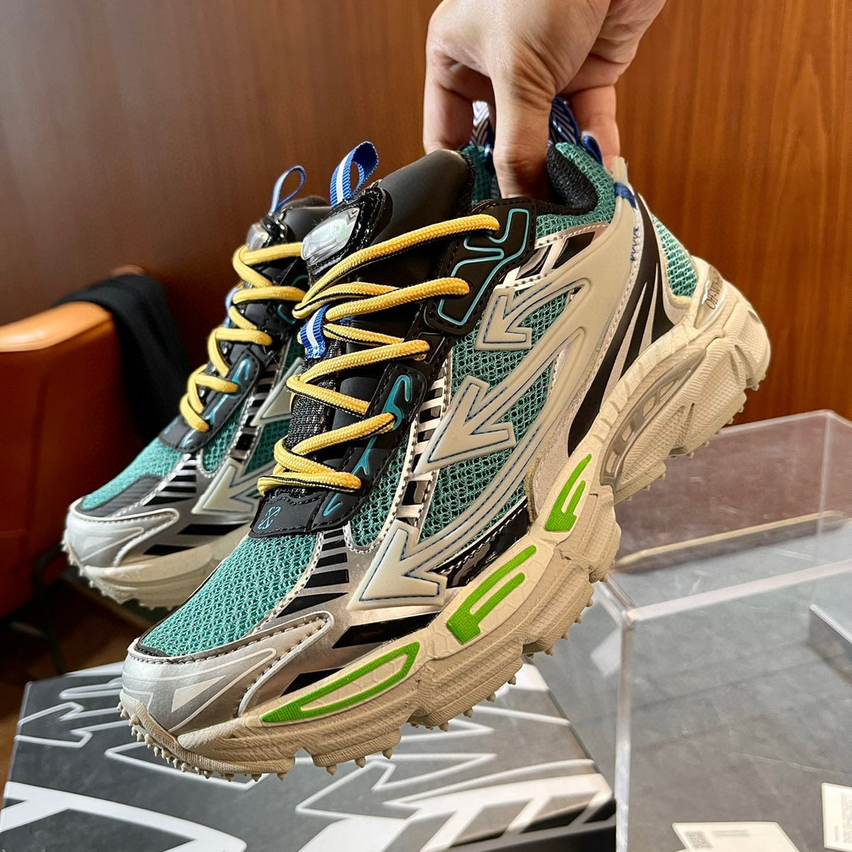 OFF W x VIRGIL ABLOH TRAINERS