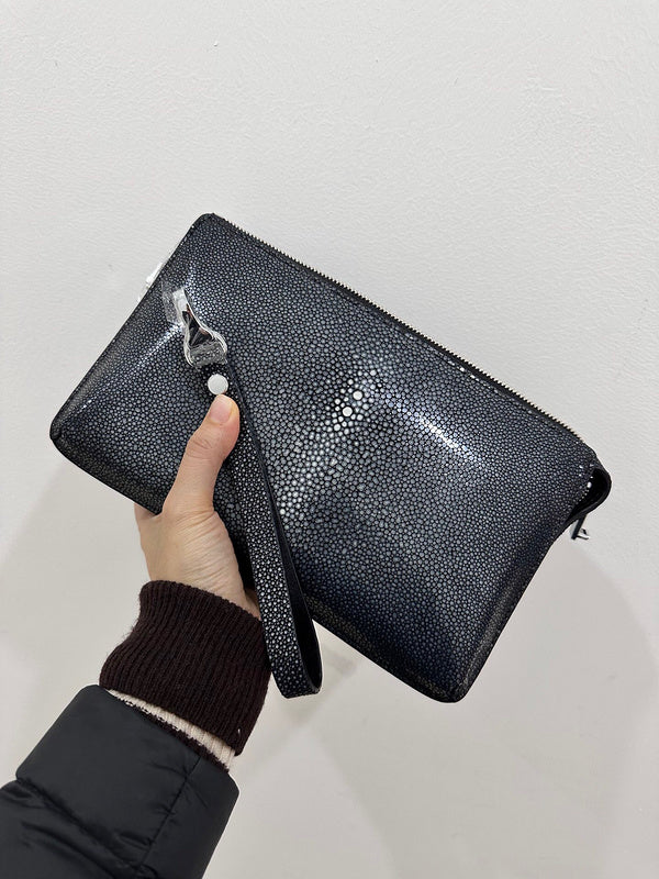 PHA - HMS Bags - 1330