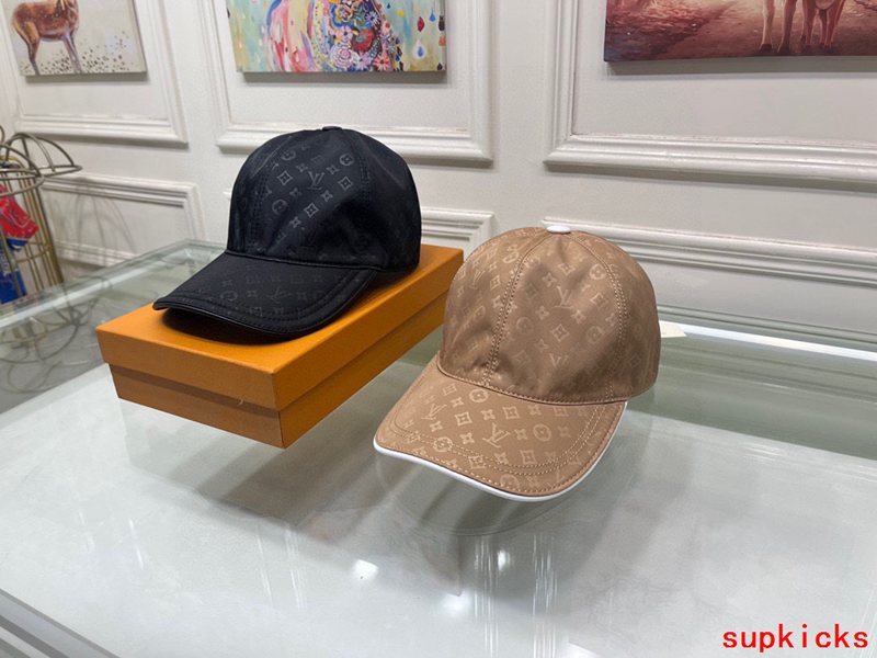 Louis Vuitton Luxury Cap