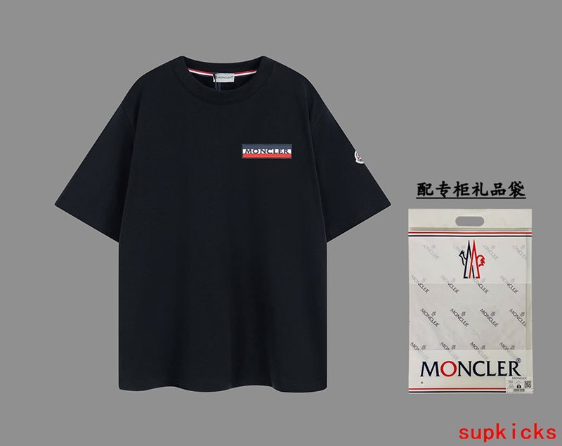 Moncler Luxury Cloth