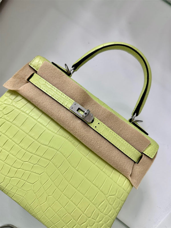 PHA - HMS Bags - 687