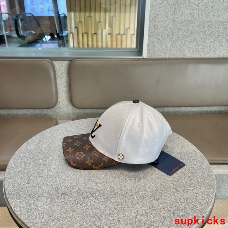 Louis Vuitton Luxury Cap