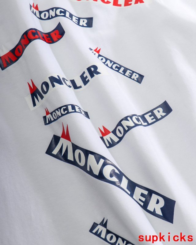 Moncler Luxury Cloth