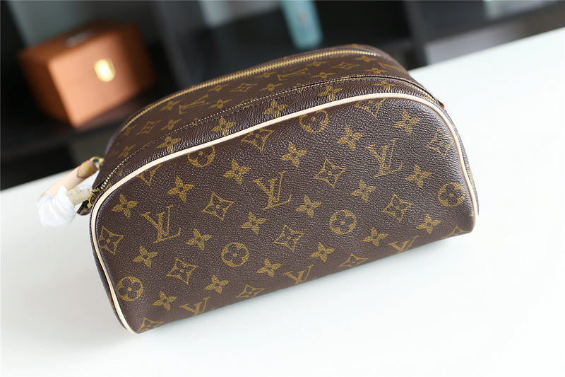 I W Fashion Lu-Vi bags - 10987