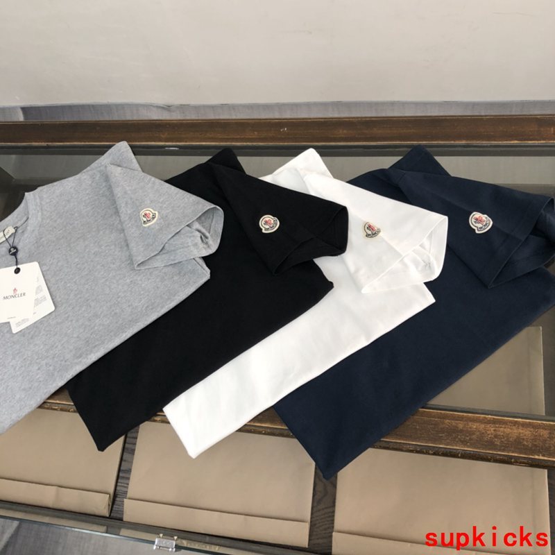 Moncler Luxury Cloth
