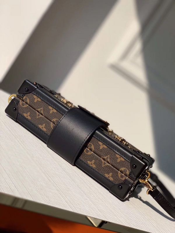 I W Fashion Lu-Vi Bags - 16745