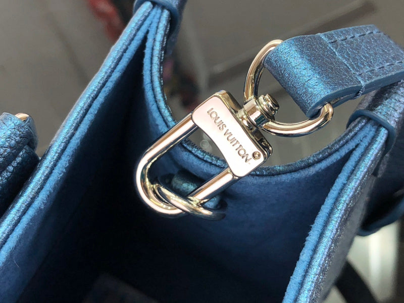 I W Fashion Lu-Vi bags - 17395