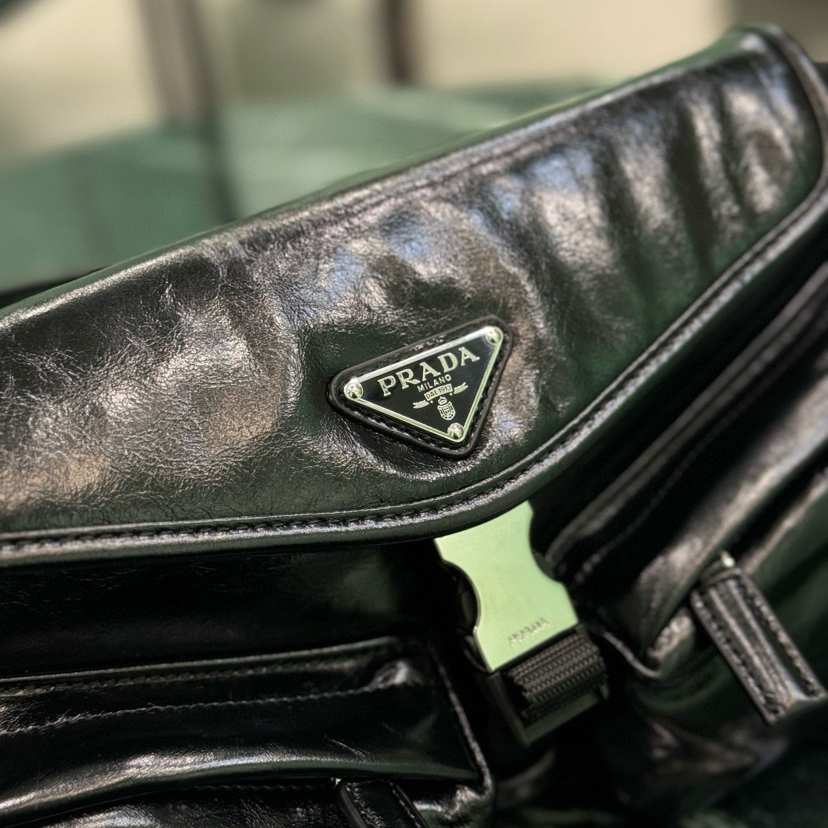 PD LEATHER SHOULDER BAG