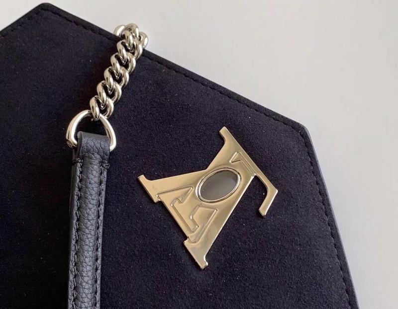 Chloe’s Picks - LOV Bags - 2611