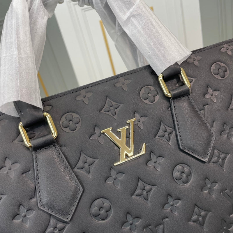 I W Fashion Lu-Vi bags - 17051