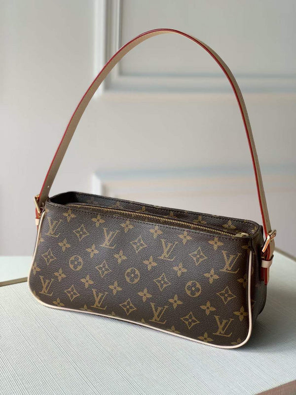 I W Fashion Lu-Vi bags - 17727