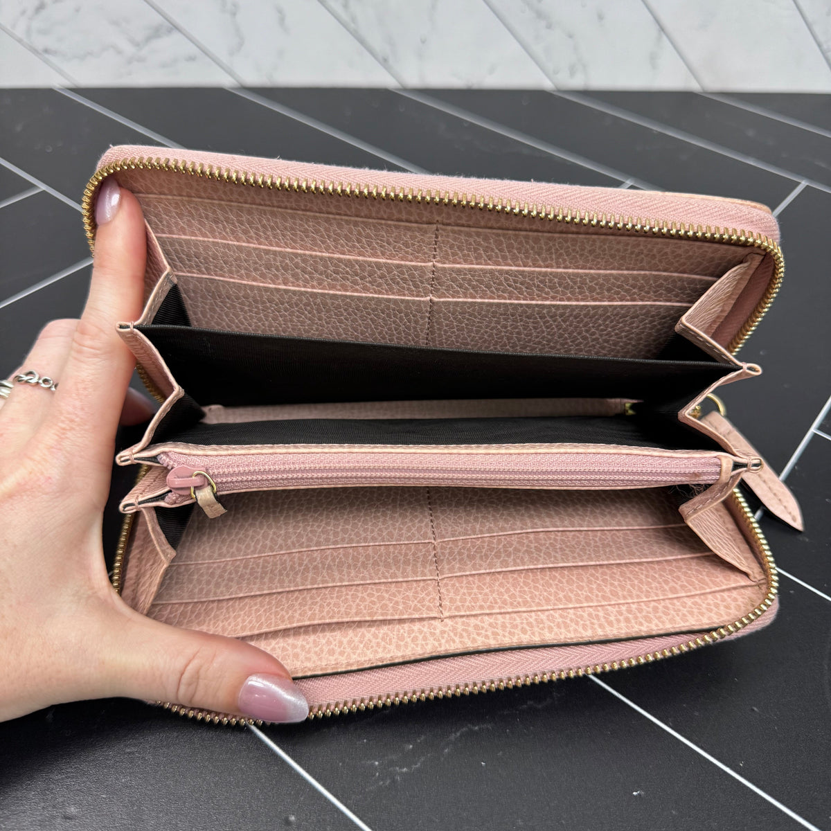 Gucci Pink Marmont Leather Zippy Wallet