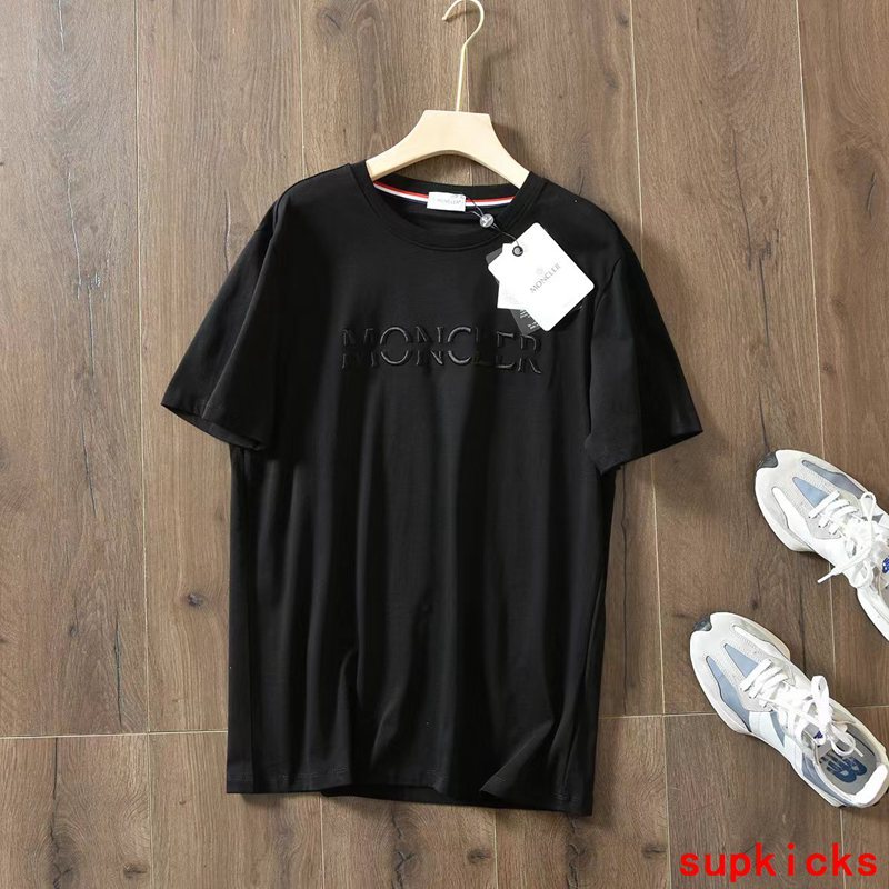 Moncler Luxury Cloth