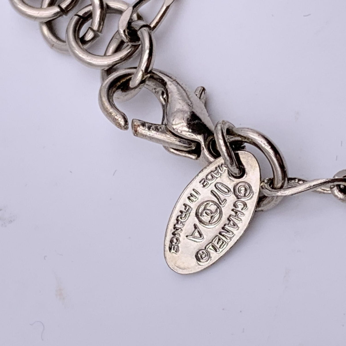 Top Quality Chanel Silver Metal Chain Necklace With Charms Cc Logo Pendant