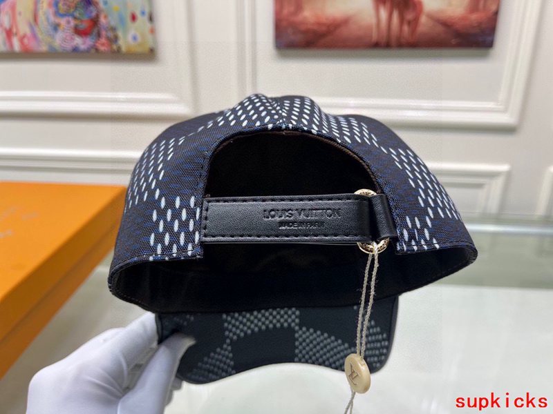 Louis Vuitton Luxury Cap