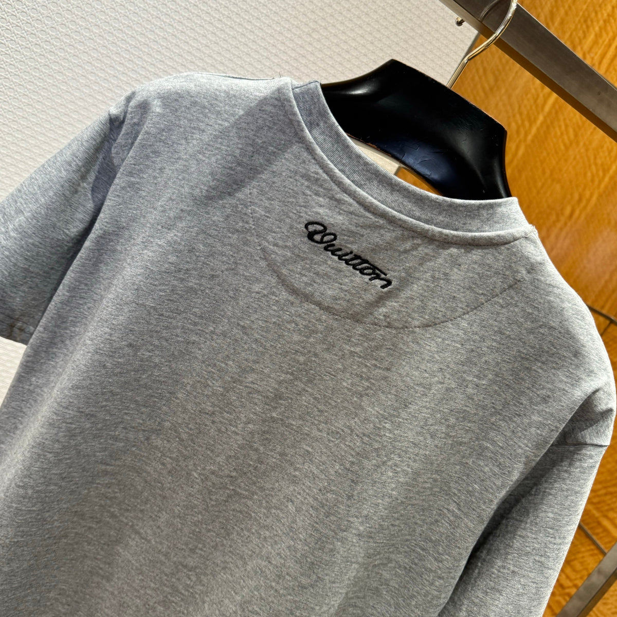 LOU T-SHIRT