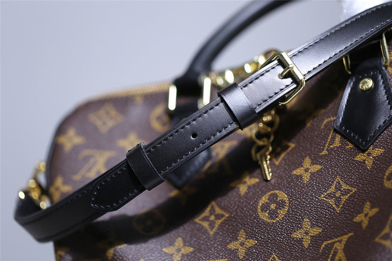 I W Fashion Lu-Vi bags - 8190