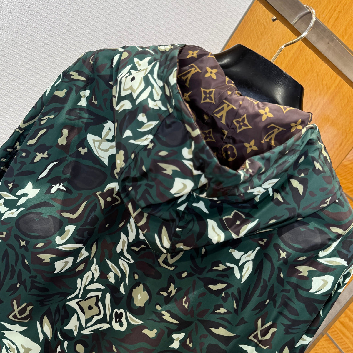 LOU JACKET