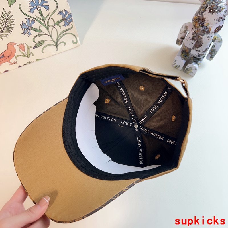 Louis Vuitton Luxury Cap