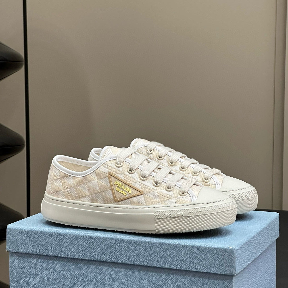 PD SNEAKERS