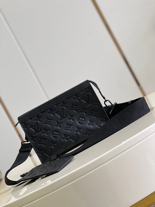 I W Fashion Lu-Vi bags - 17125