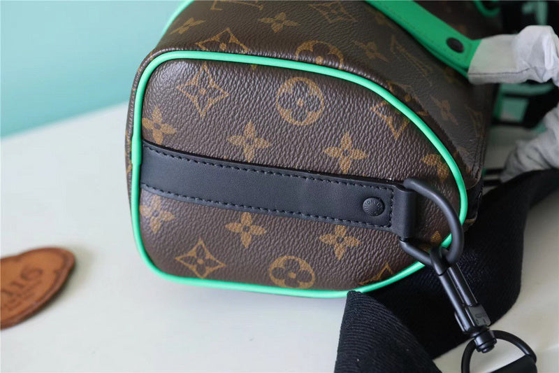 I W Fashion Lu-Vi bags - 11256