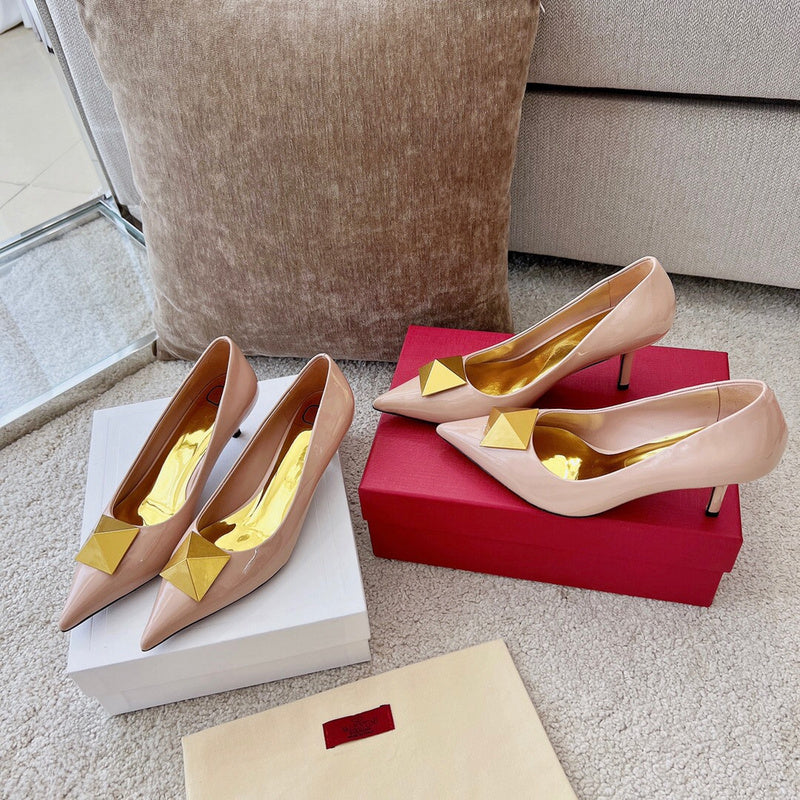 Valentino GARAVANI Luxury Shoes