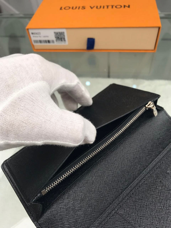 I W Fashion Lu-Vi bags - 17704