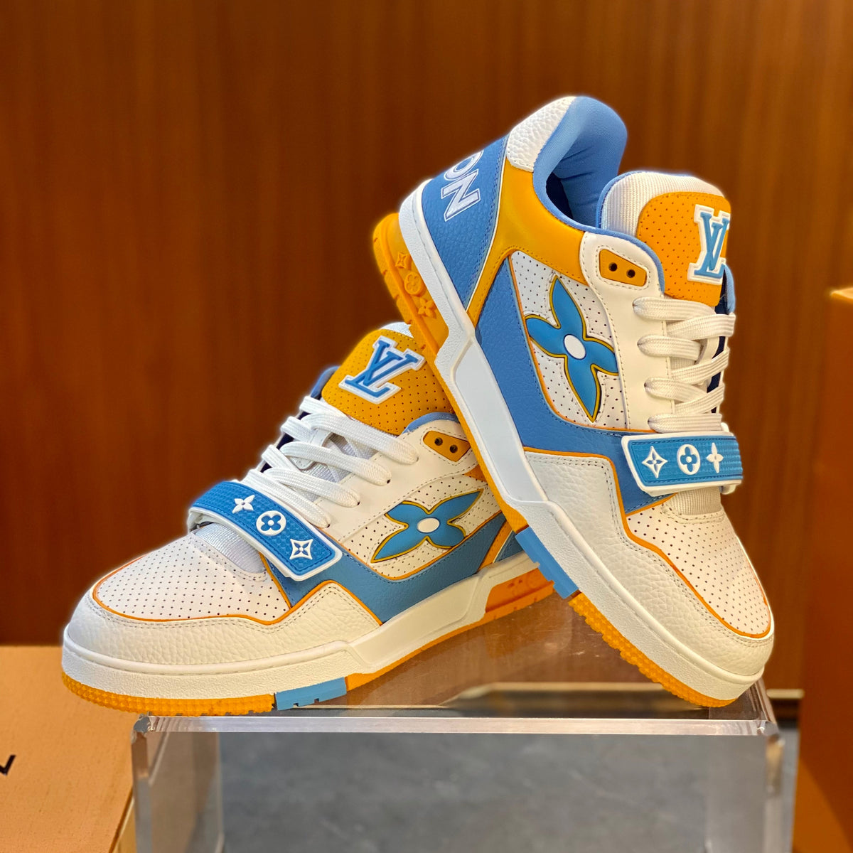 LOU TRAINERS