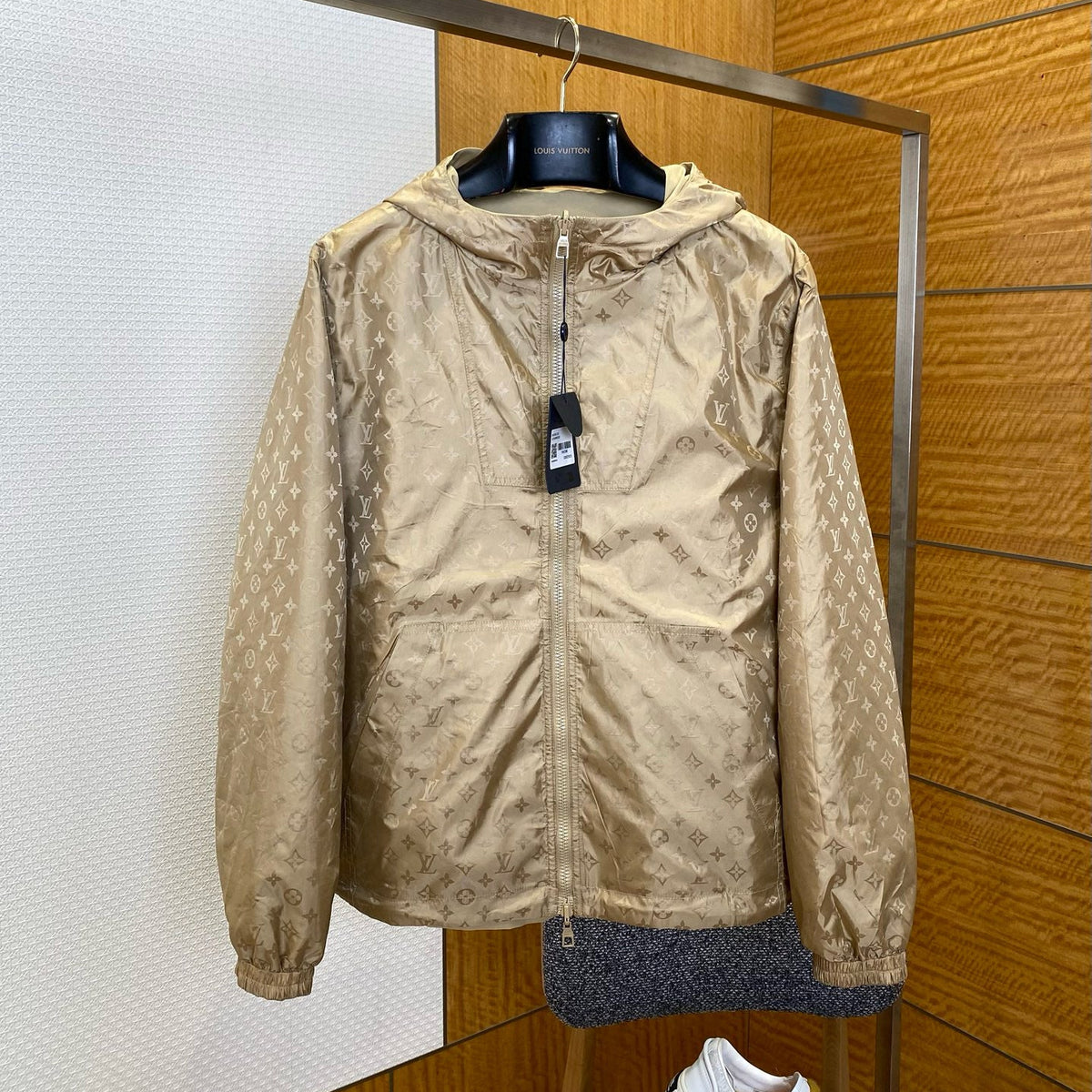 LOU JACKET
