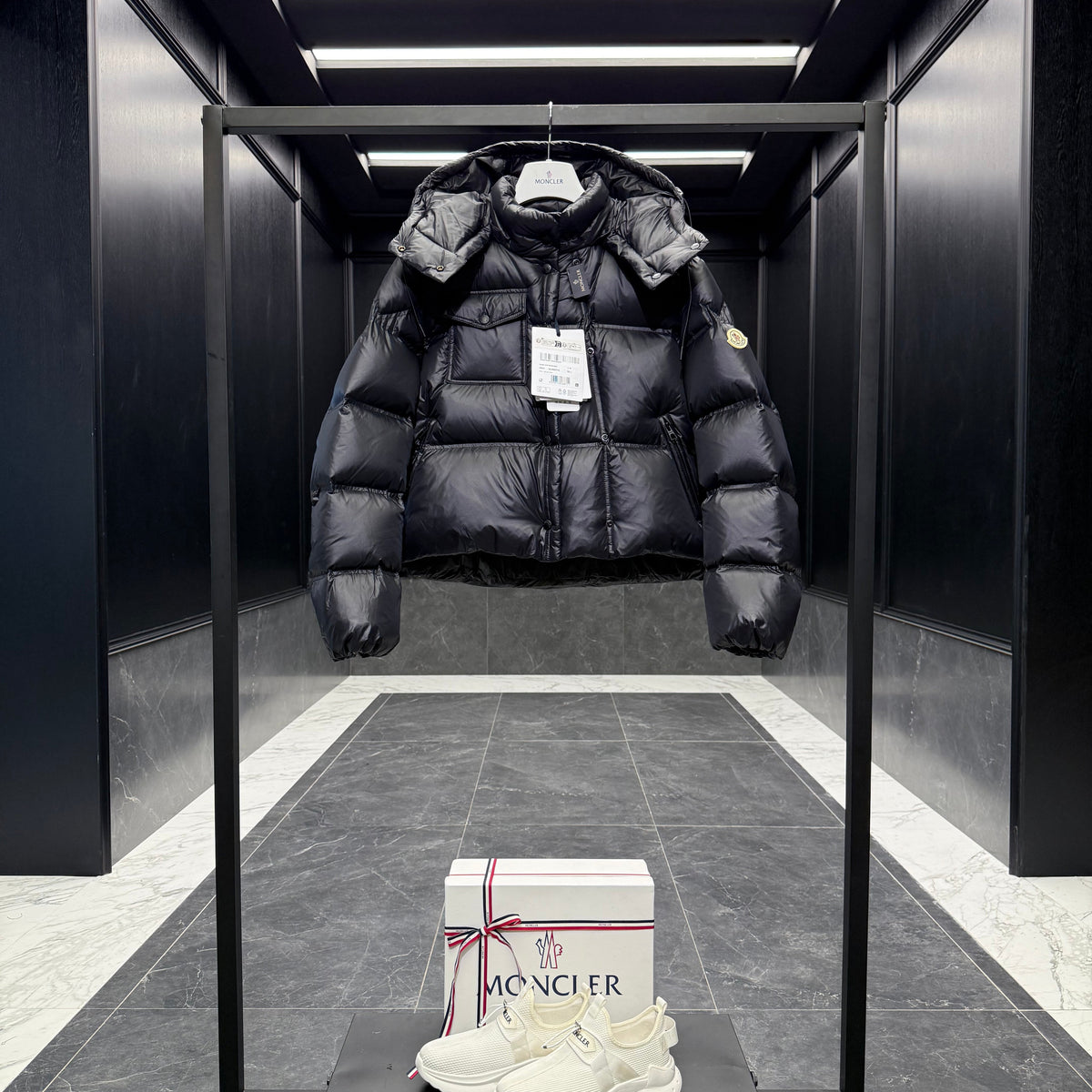 MONC EREA JACKET