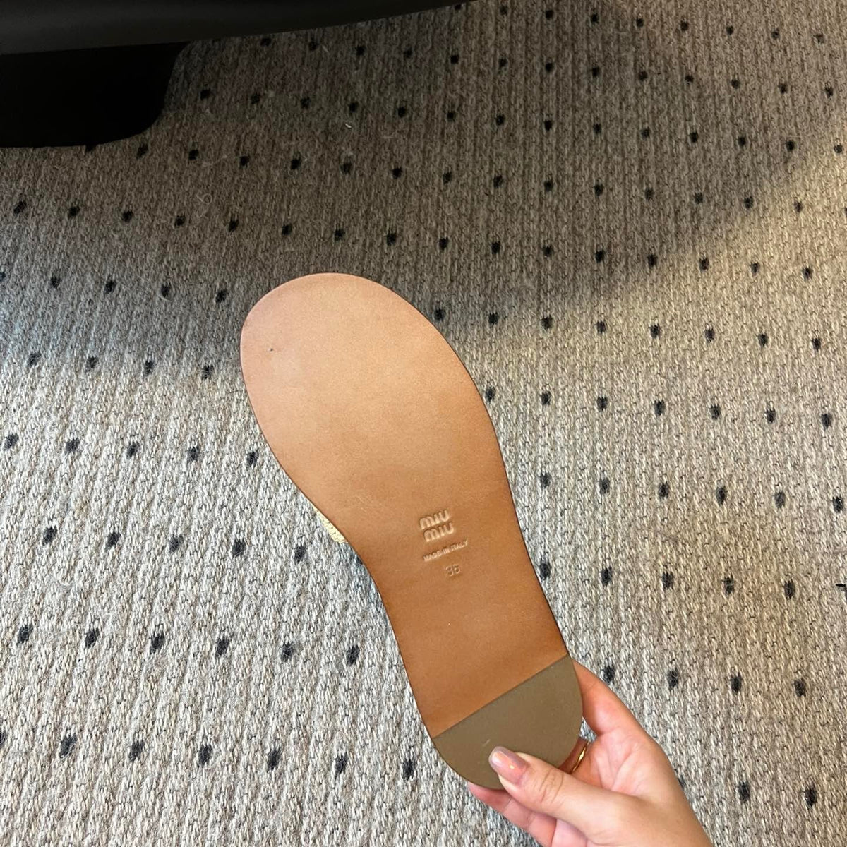 MIU M SLIDES