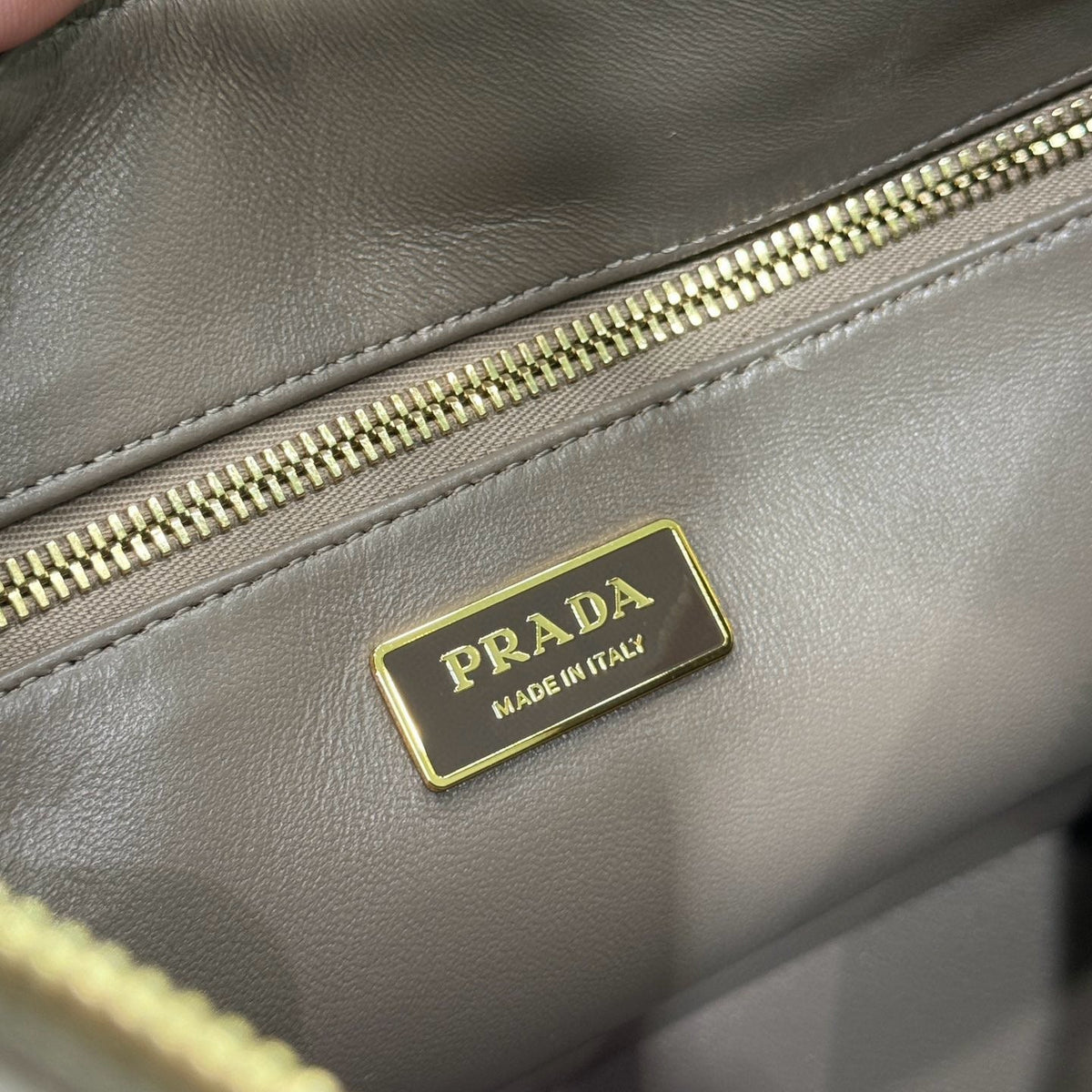 PD AIMEE LARGE SHOULDER BAG