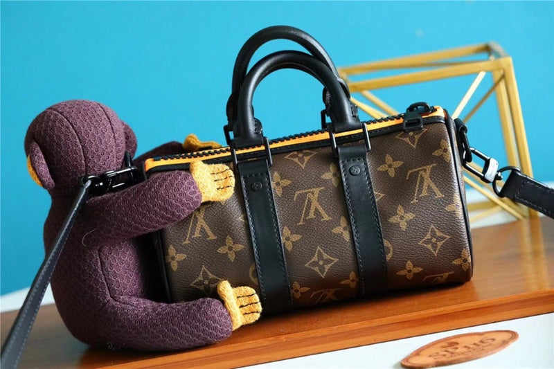 I W Fashion Lu-Vi bags - 11280