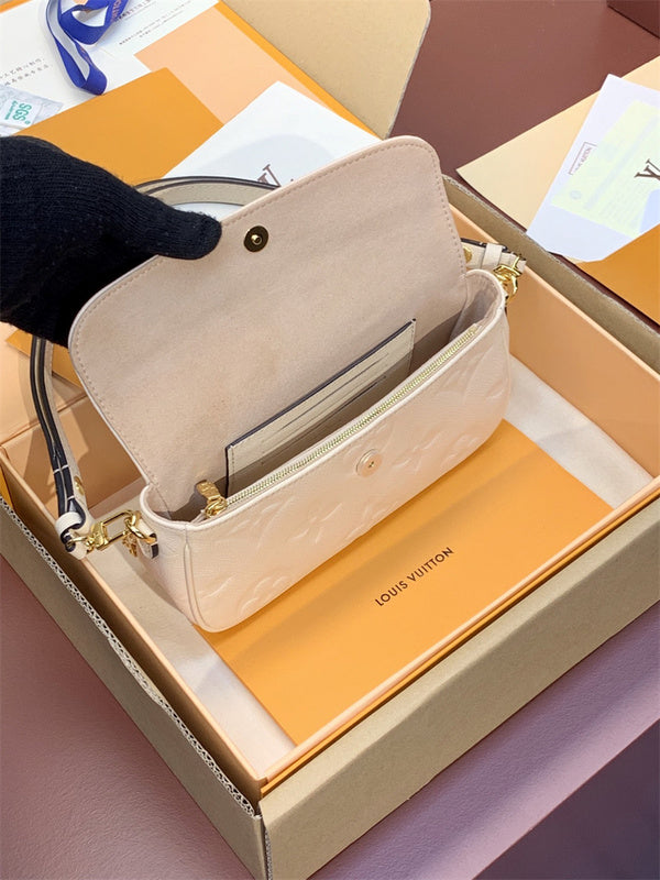 PHA - LOV Bags - 090