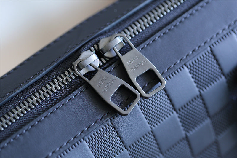 I W Fashion Lu-Vi bags - 9827