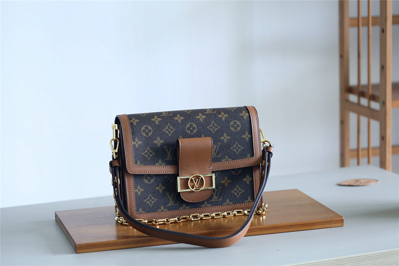 I W Fashion Lu-Vi bags - 8141