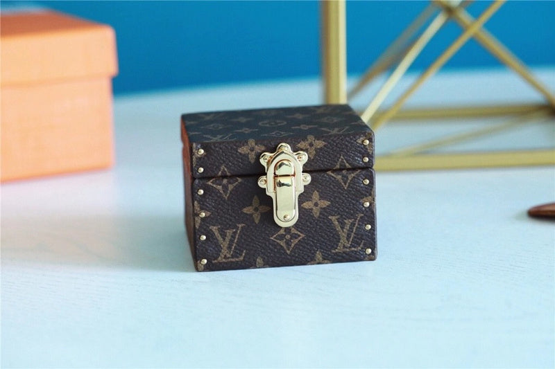 I W Fashion Lu-Vi bags - 9526