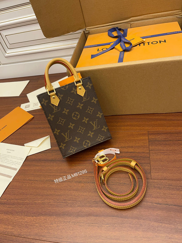 I W Fashion Lu-Vi Bags - 16638