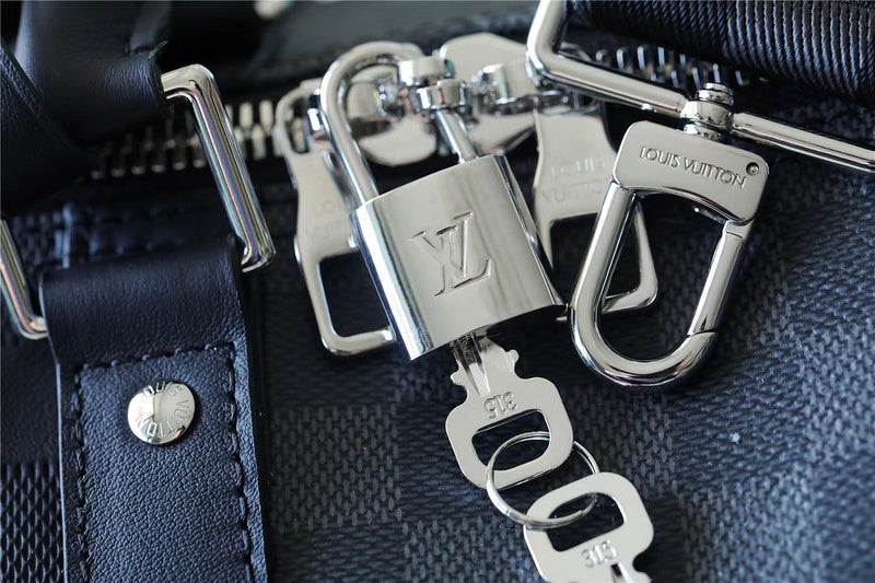 I W Fashion Lu-Vi bags - 11152