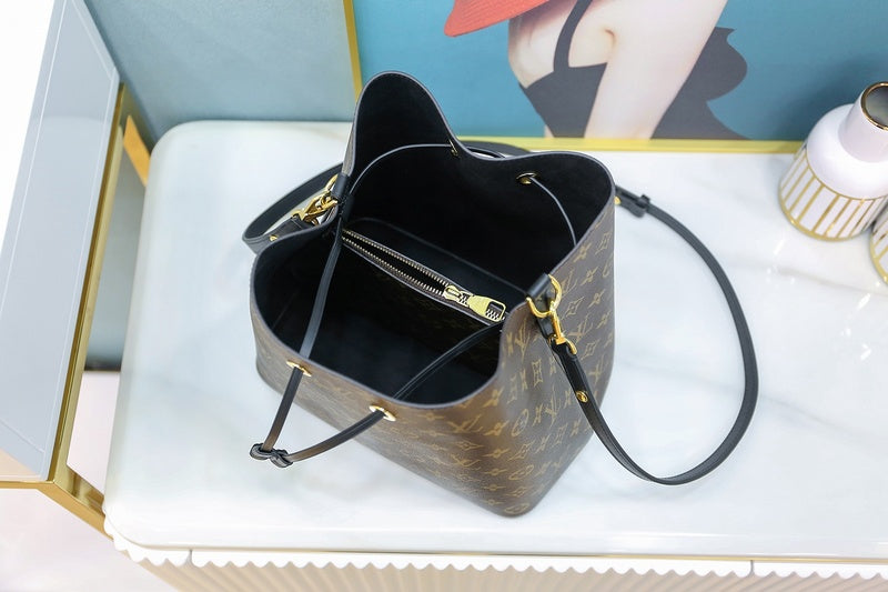 LOV2 Bags - Luxurious Bags  2689