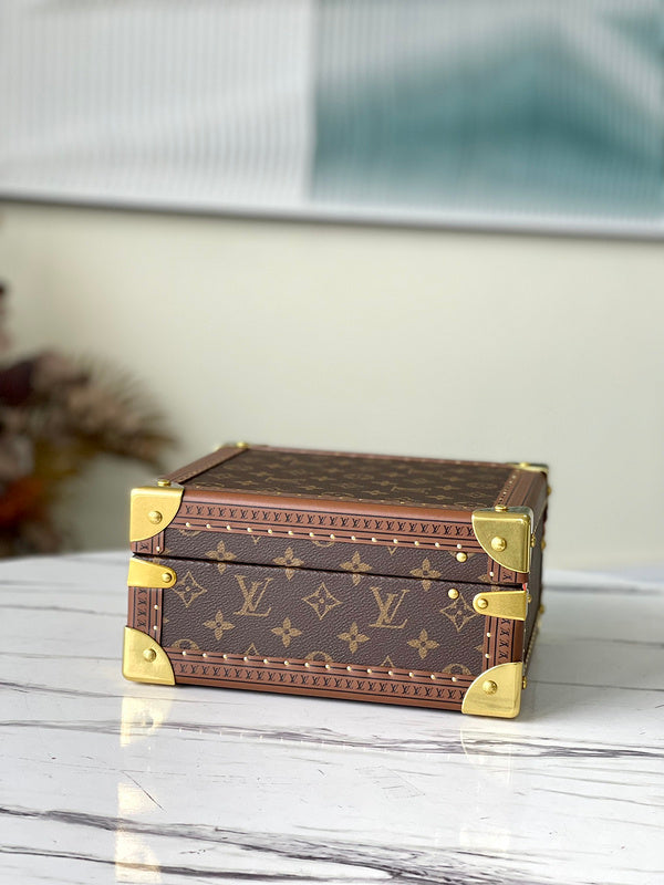 I W Fashion Lu-Vi bags - 17367
