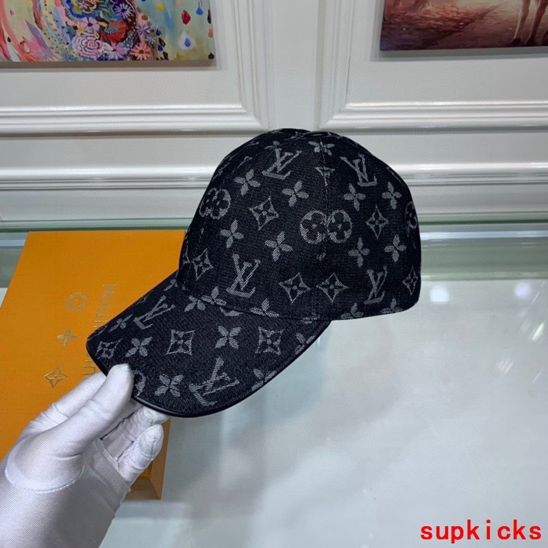 Louis Vuitton Luxury Cap