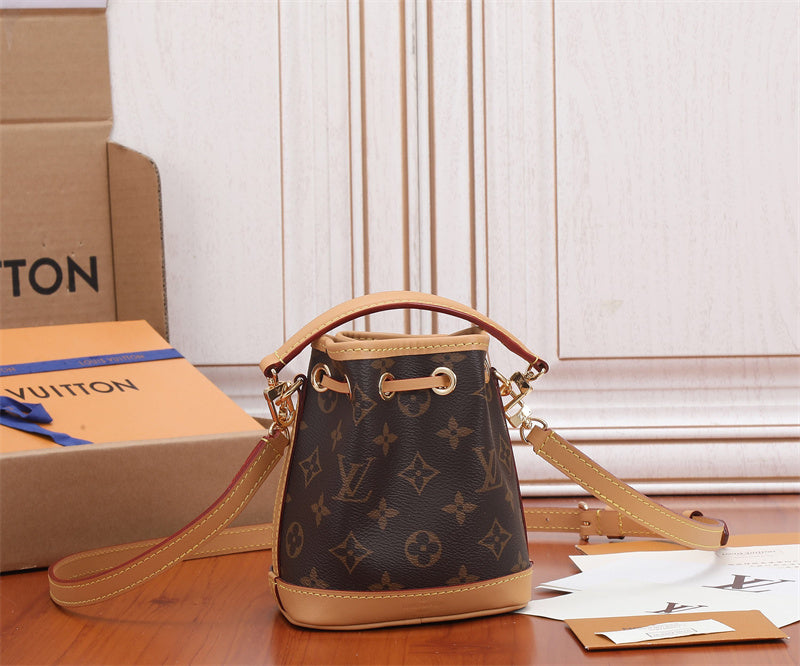 PHA - LOV Bags - 379