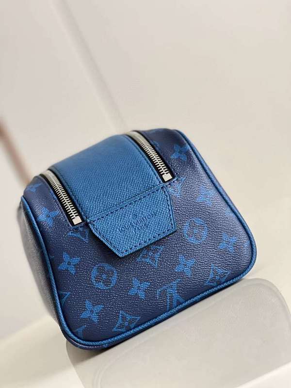 LOV2 Bags - Luxurious Bags  678