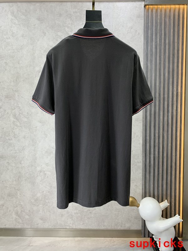 Moncler Luxury Cloth