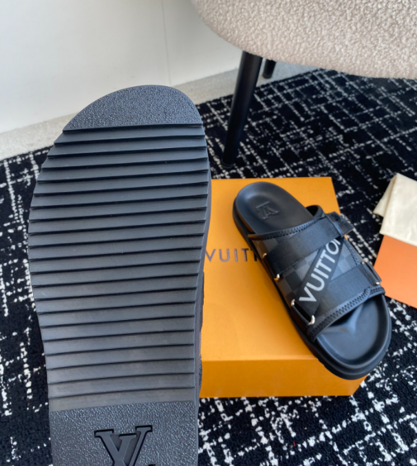 Chloe’s Picks - LOV Men Shoes - 113